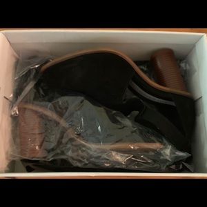 Matt Bernson Black Leather Ankle Booties
